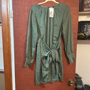 Very pretty green dress